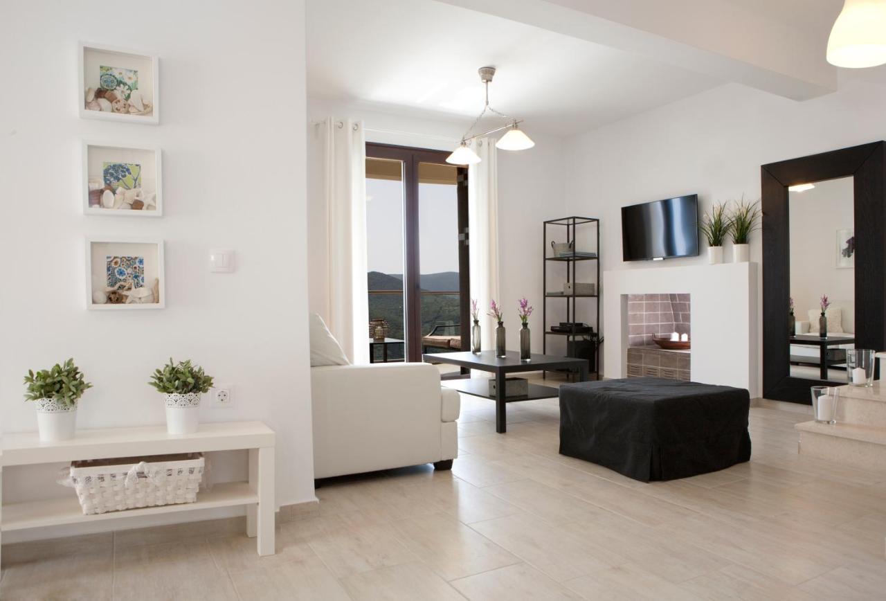 Heavenly Heights Villas By Kb Hospitality Evgiros Exterior photo